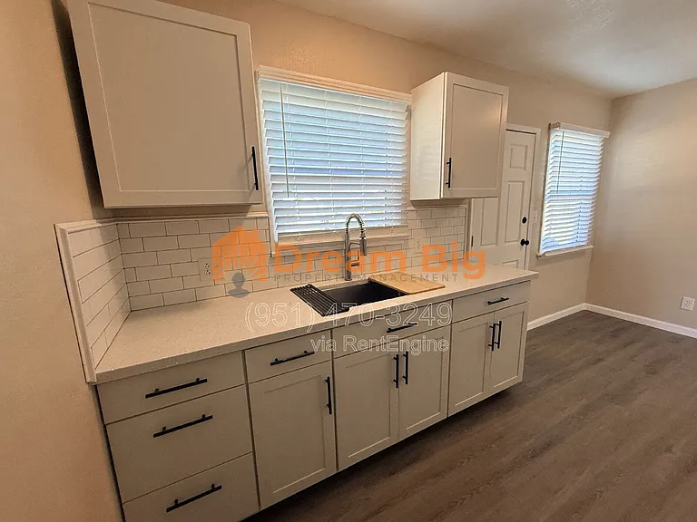 1365 Stillman Ave — Photo 13