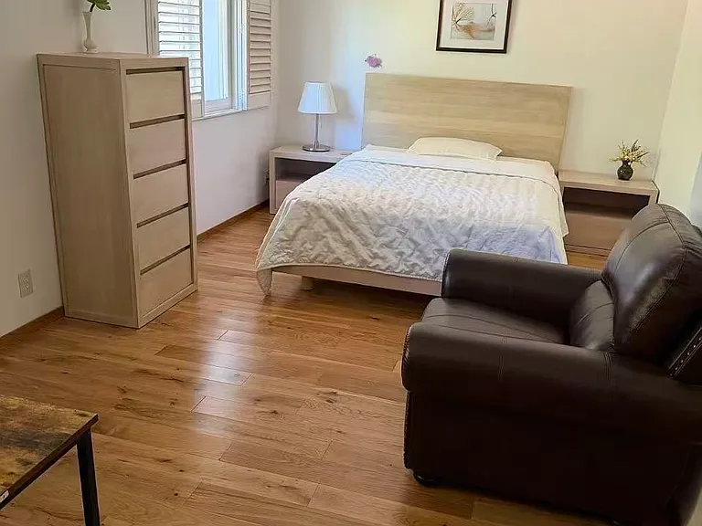 23 Carpenter Ct — Photo 3