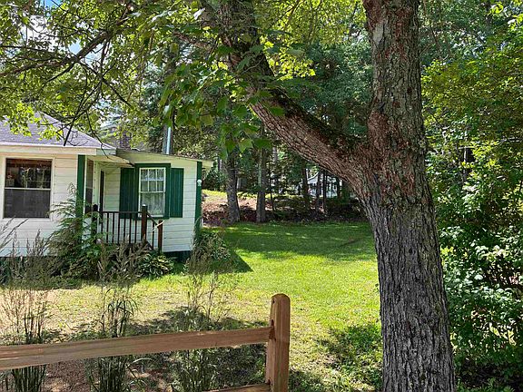 4th image of 460 Crystal Lake Road