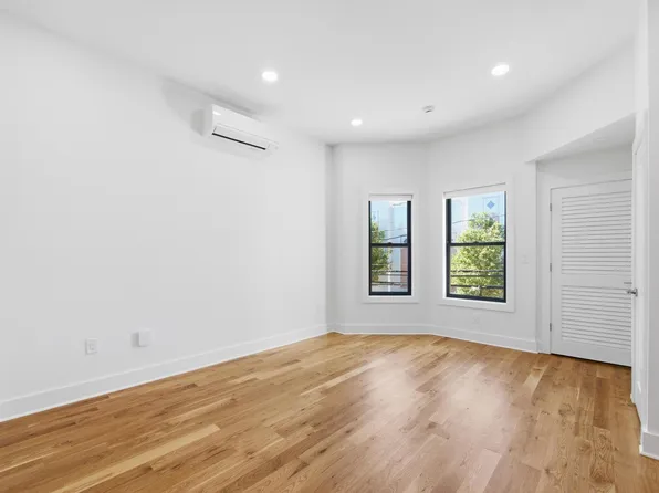 858 West Side Avenue image 5 of 11