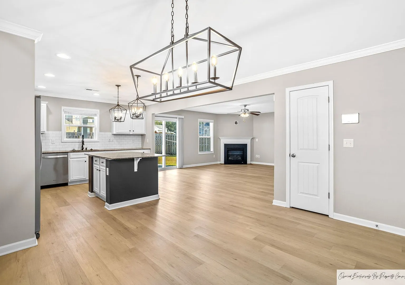 Stunning 5 Bedroom Home In Walnut Creek — Photo 4