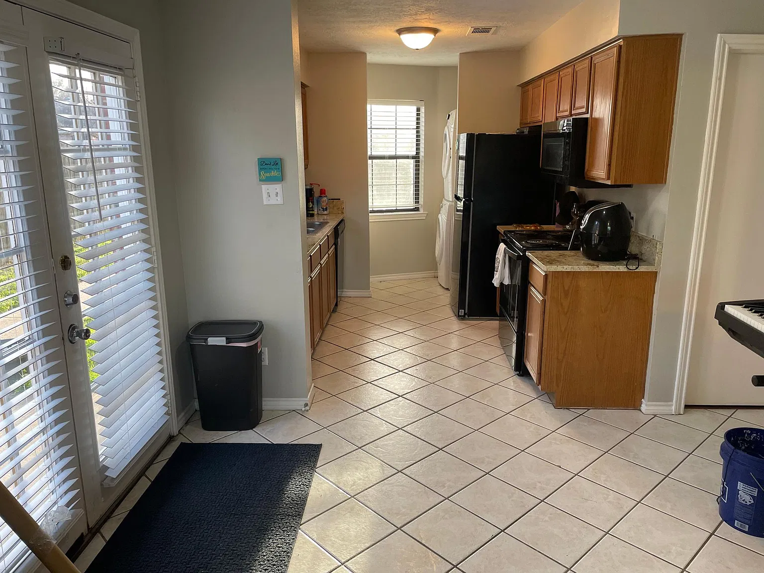 3 bed, 1410 sqft, $1,650 — Photo 4