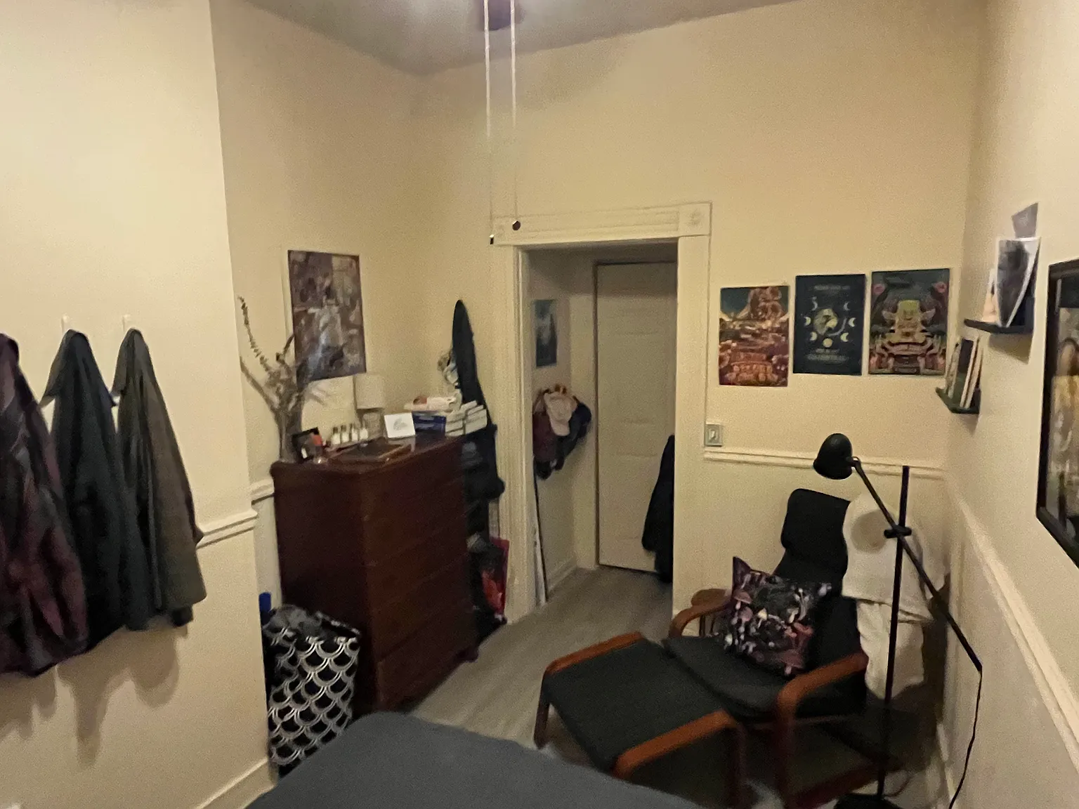 305 E Maxwell St — Photo 2