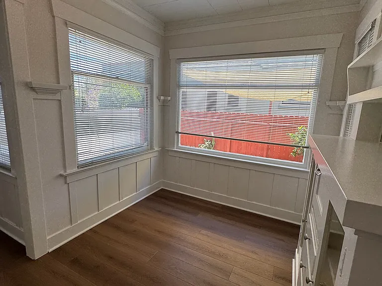 315 Newport Ave — Photo 18
