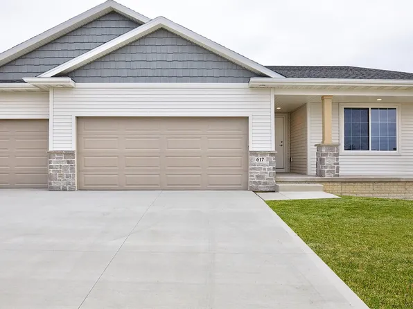 617 Milan St, West Des Moines, IA 50266