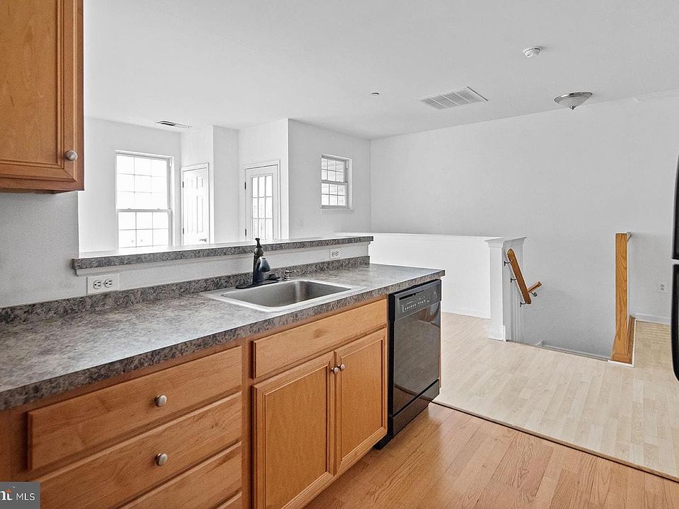 1st image of 3119 W Thompson St #1A