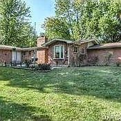 3rd image of 370 Medina Dr