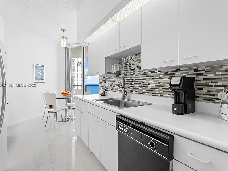 16485 Collins Ave #35C — Photo 6