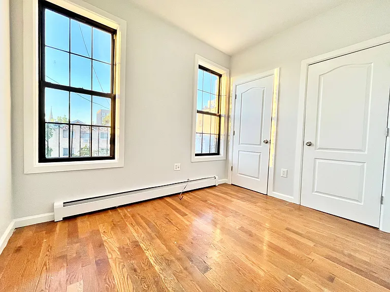 1926 Pacific St #3F — Photo 6