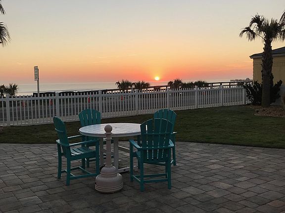 5th image of 211 N Oceanshore Blvd