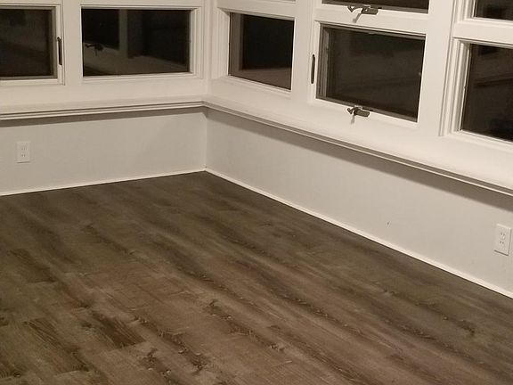 4th image of 17811 Indianola Ave