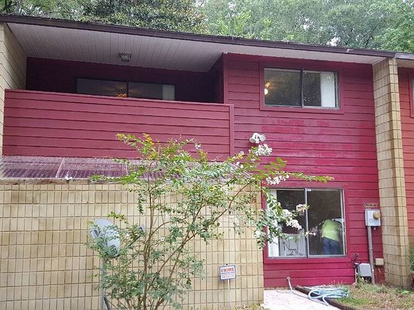 4327 SW 67th Ter