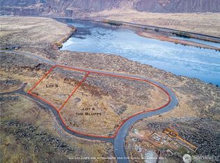 Ravenwing Ranch - Bluffs, Malaga, WA 98828