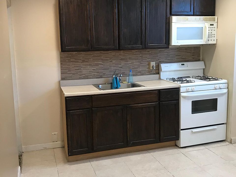 2nd image of 3421 G St