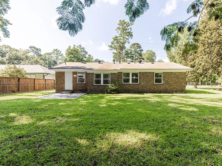 504 Heritage Dr — Photo 30
