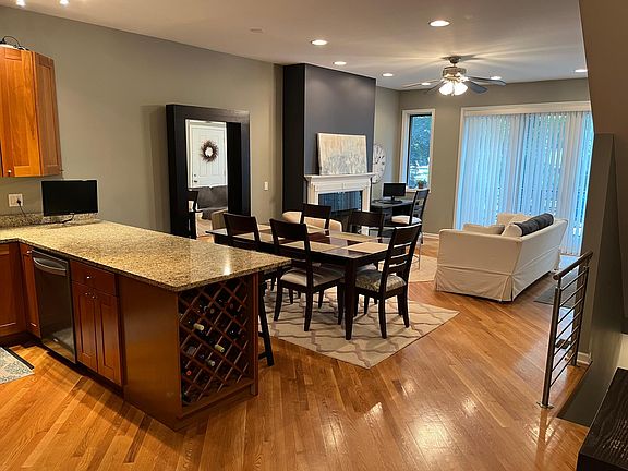 Living room dining room