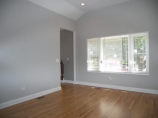 3rd image of 5650 S Natoma Ave
