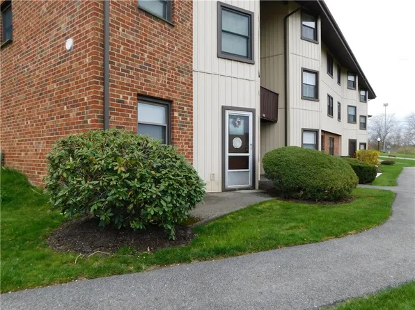 18 Hastings Court #18A, Jefferson Valley, NY 10598