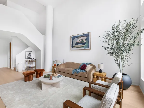 30 Front Street image 3 of 36