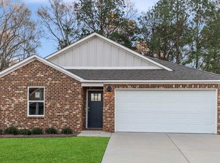 123 Halls Creek Ln, Dothan, AL 36301