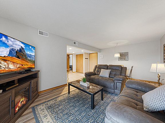 2nd image of 607 19th St NW APT 25