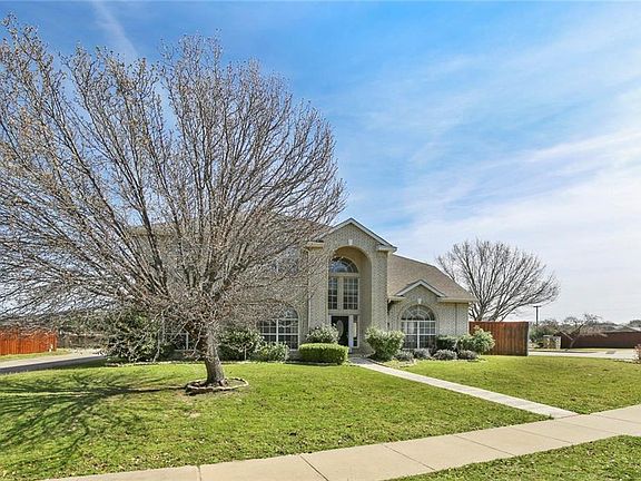 2nd image of 3600 Canyon Oaks Dr