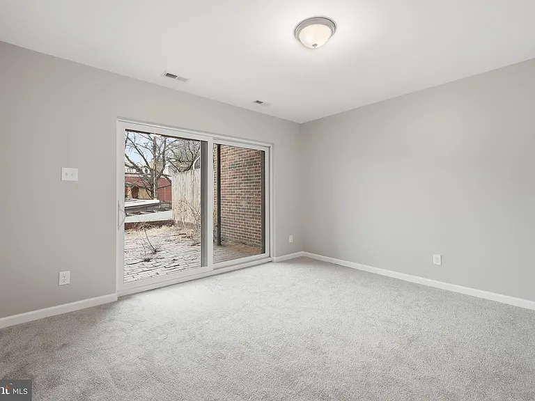 3248 Jones Ct NW — Photo 10