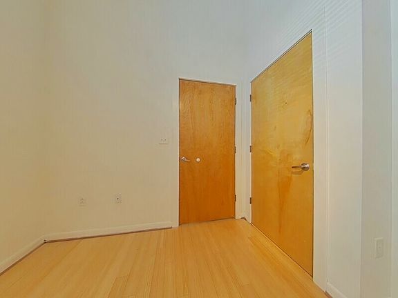 4th image of 1011 W Marshall St APT 217