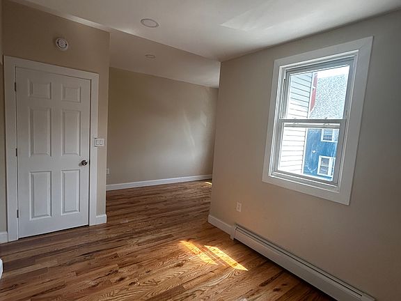 5th image of 63 Hawthorne Ave Floor 2