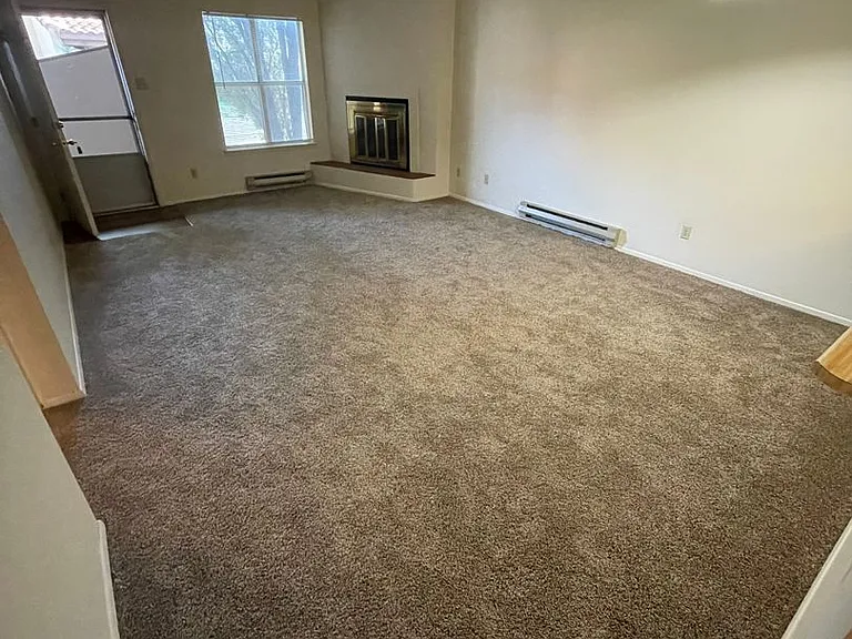 1345 Branson Ave #3D — Photo 3