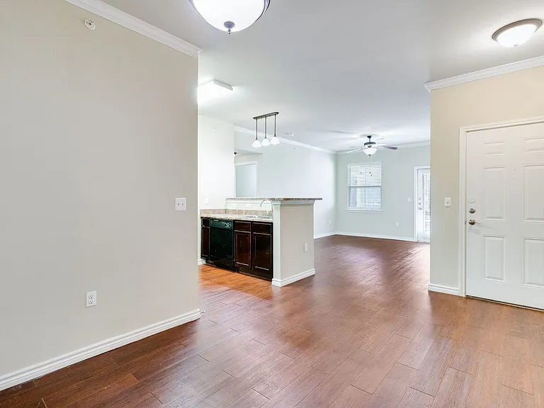 9613 Maurice Ave — Photo 57