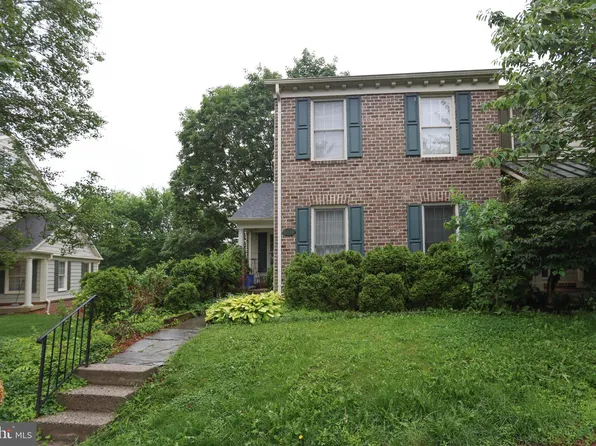8648 Fountain Valley Dr, Montgomery Village, MD 20886