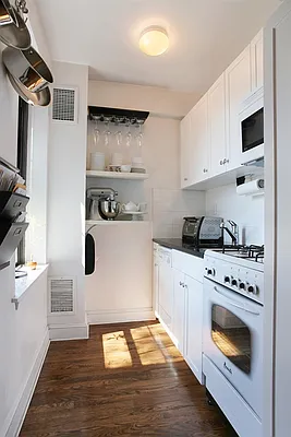 Sold by Corcoran | media 3
