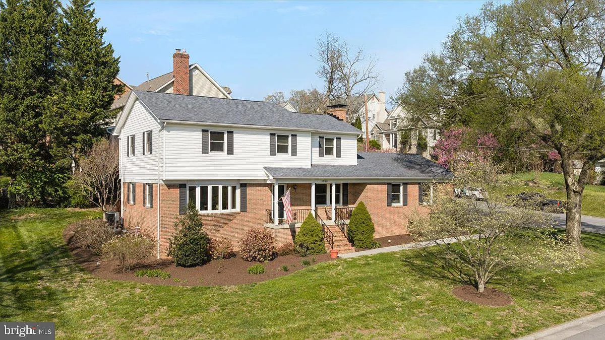 1300 Caroline St photo 1