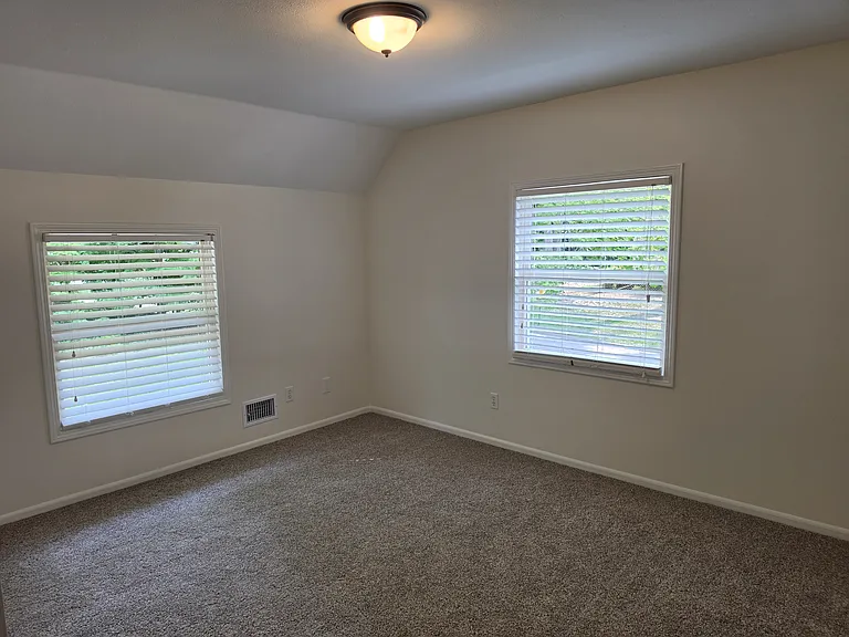 119 Park Ave — Photo 11
