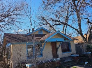 3704 Avenue N, Fort Worth, TX 76105