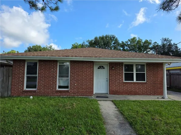 2732 Reunion Dr, Violet, LA 70092