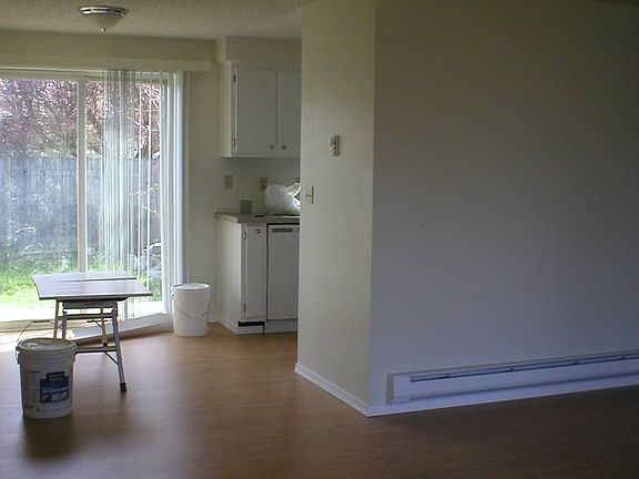 5th image of 6029 57th Dr NE