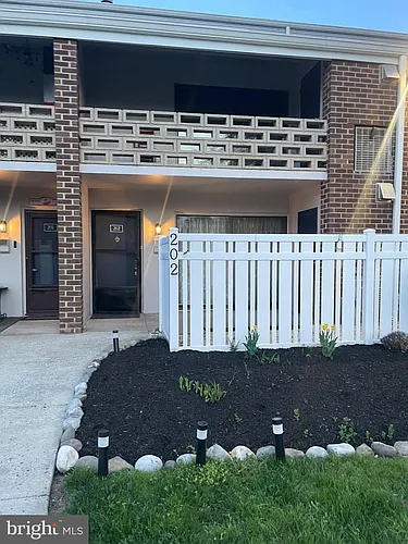 202 Stony Way Photo 1