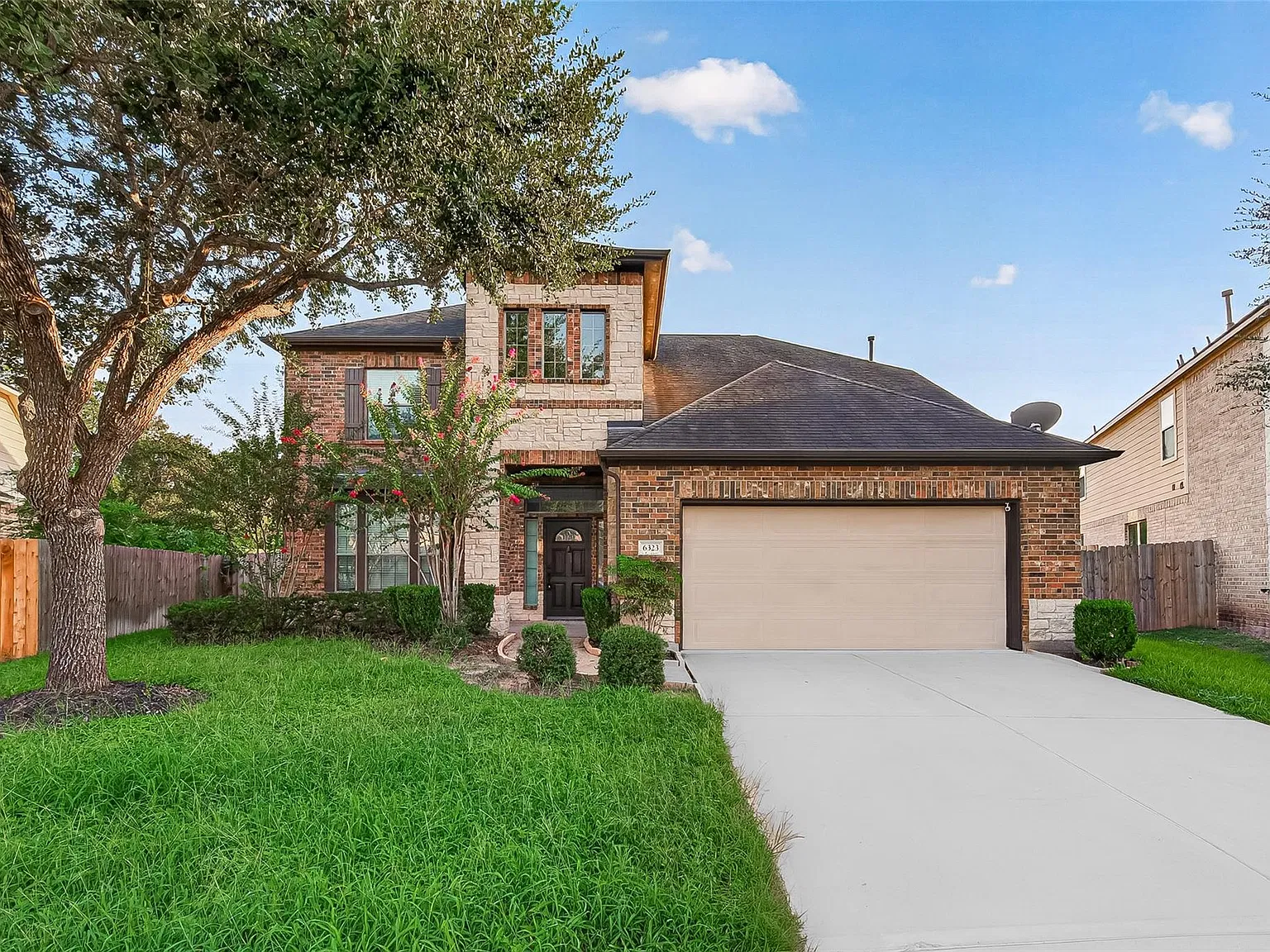4 bed, 3.5 bath, 3159 sqft, $3,000 — Photo 1