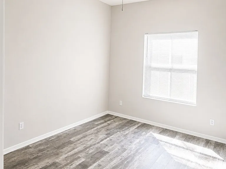28202 Brokenmead Path — Photo 12