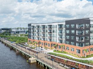 Metropolitan at the Riverwalk, Wilmington, NC 28401