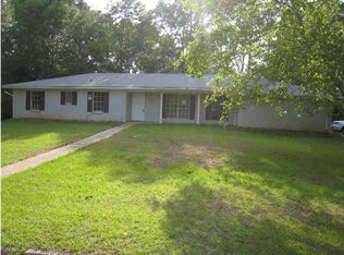 805 Meadow Hill Dr, Clinton, MS 39056