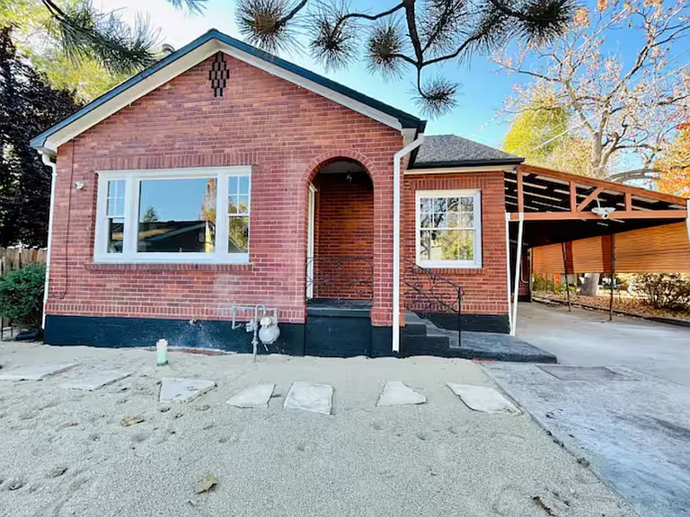 1295 Gordon Ave — Photo 24