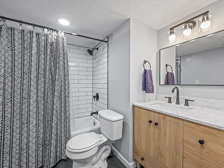 120 S 38th Ave #36 — Photo 10