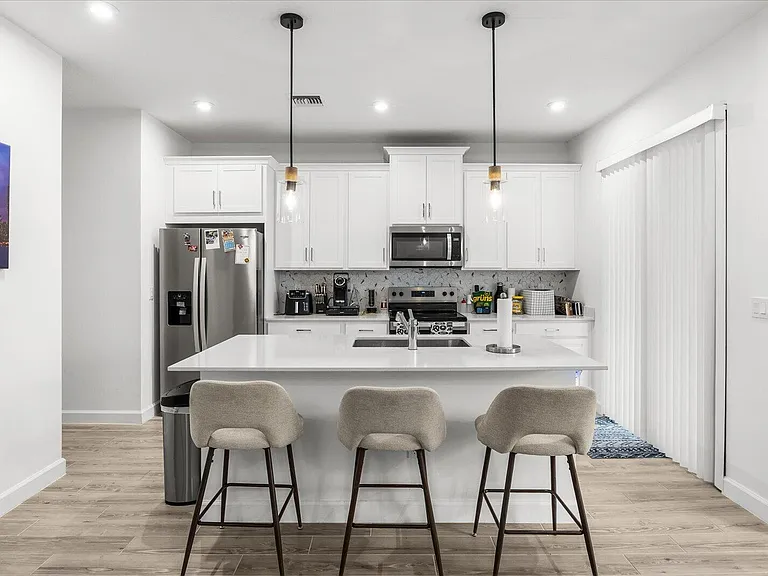 14042 SW Thorens Dr — Photo 9
