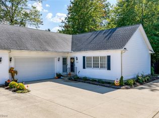 3953 Hilltop Dr, Vermilion, OH