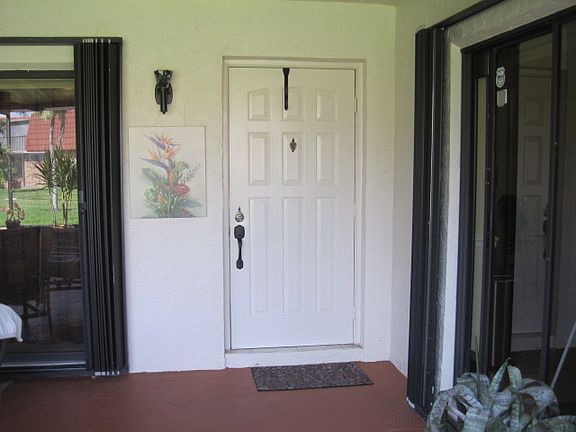 3rd image of 2816 Central Ave