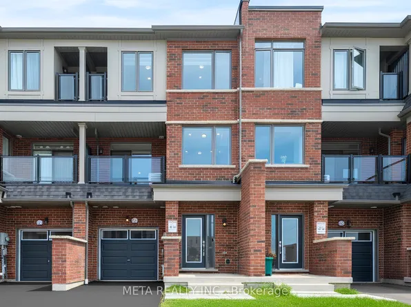 2004 Cameron Lott Cres, Oshawa, ON L1L 0S1