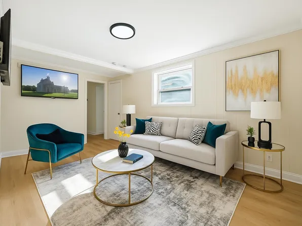 12 Saddlewood Court image 1 of 25